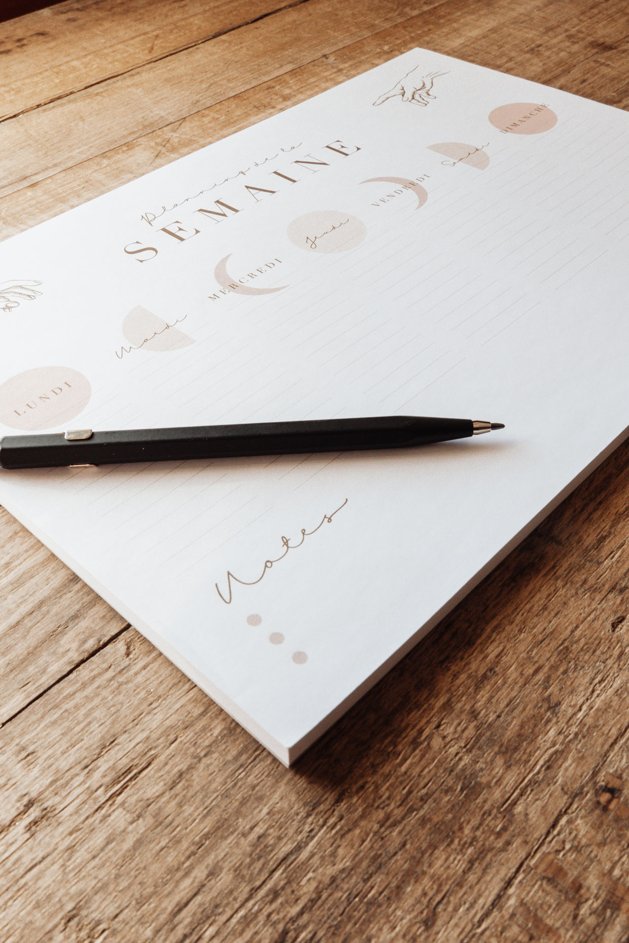 Semainier A4 décoratif pour planifier les tâches